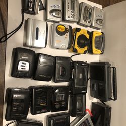 cassette player not sure if they work sell it as  is