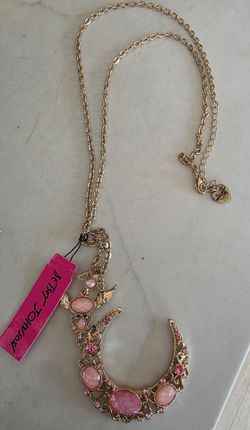 Lunar crescent moon necklace