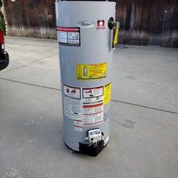 50 Gal Whirlpool Water Heater In Good Working Condition 