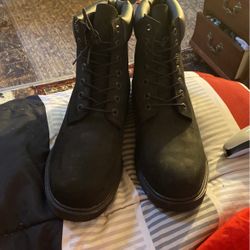  11.5 Timberland boots Black 