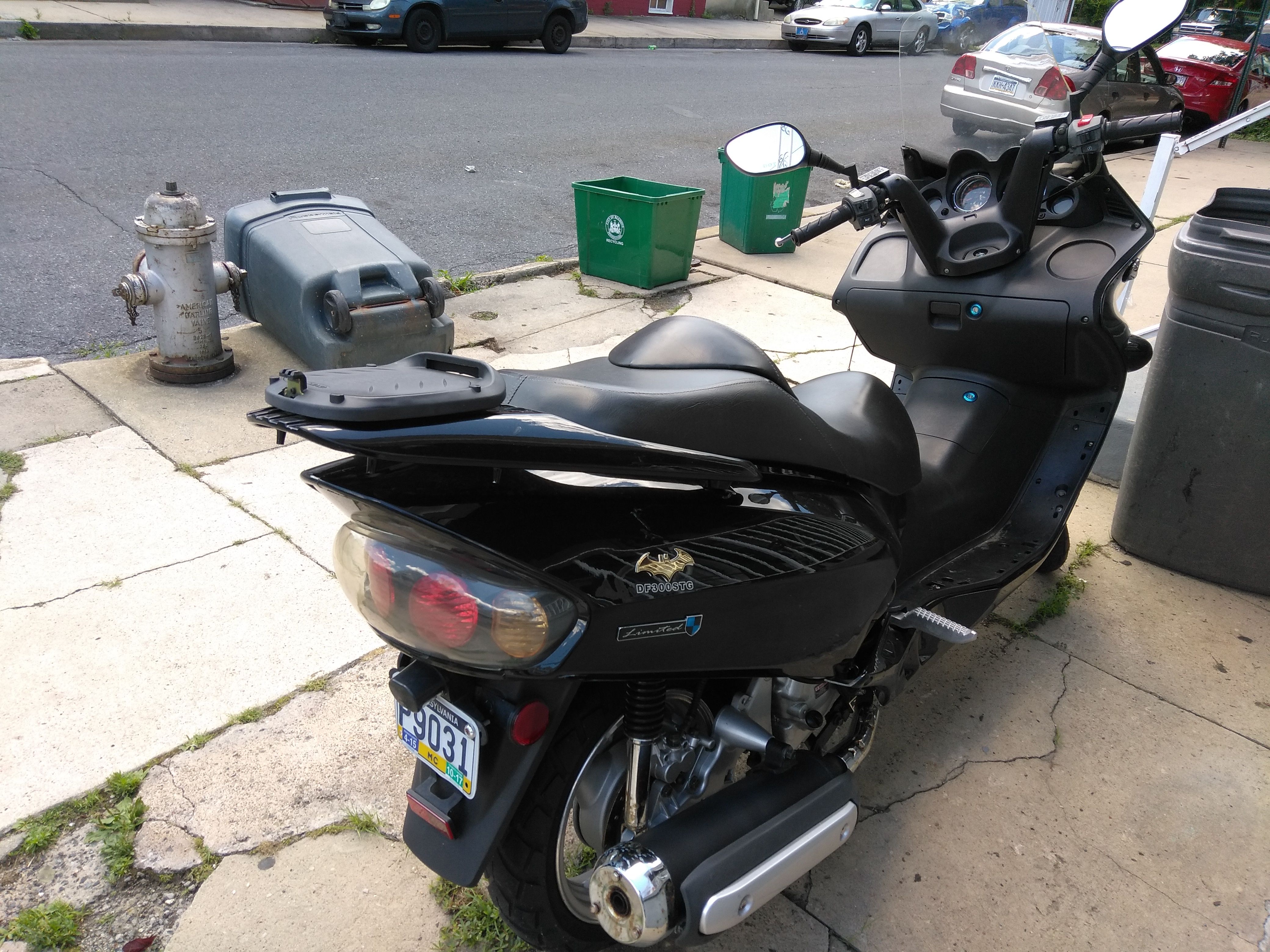 2014 dongfang 300cc scooter for Sale in Reading, PA OfferUp