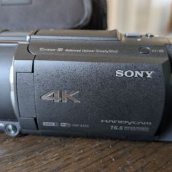 Sony FDR-AX53 Video Camera