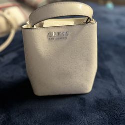 Guess Crossbody