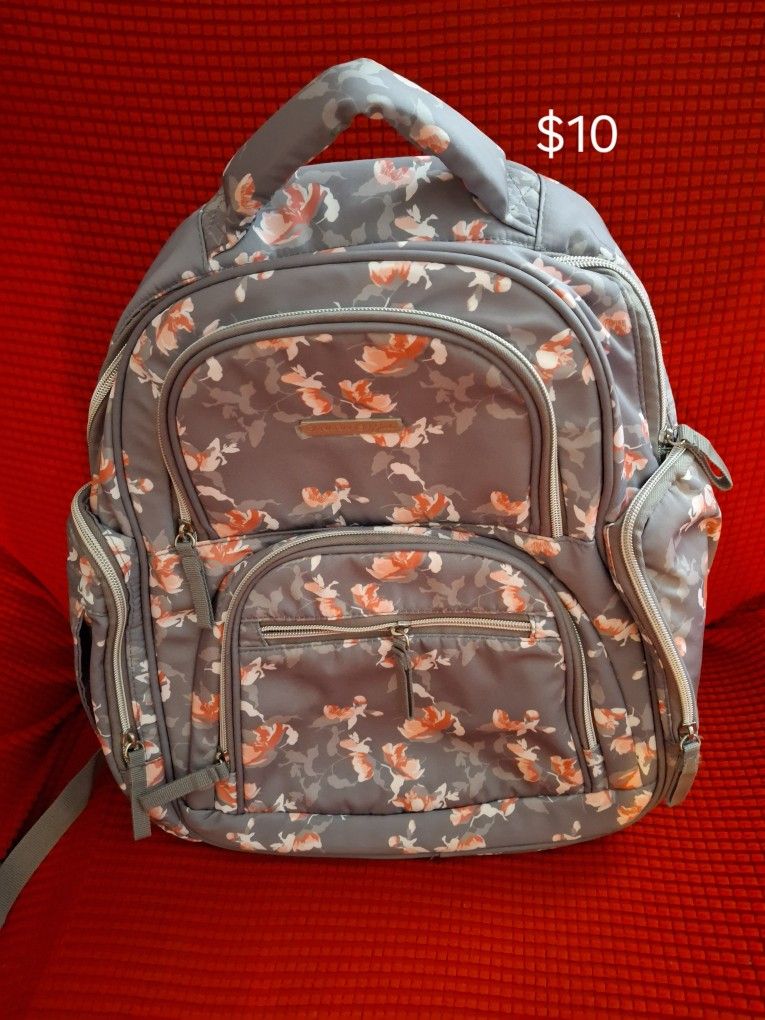 Backpacks, Tennis size 7.
Knives.price In Picture