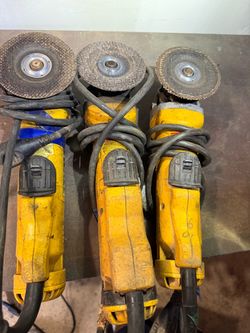 DeWalt 4”Angle Grinders – Lot of 3