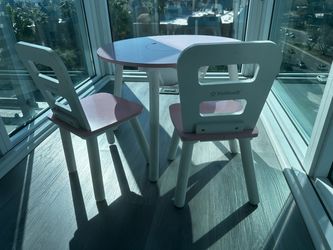 Kids table