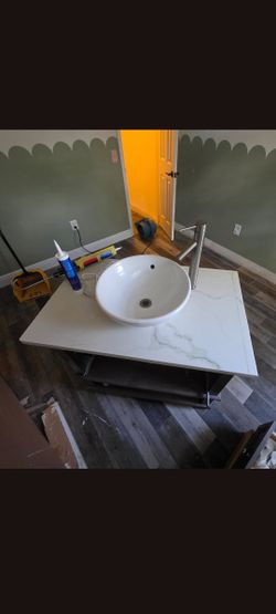 36 Inch Vanity Just Needs Draw Fix