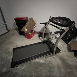 Treadmill For Parts/Repair