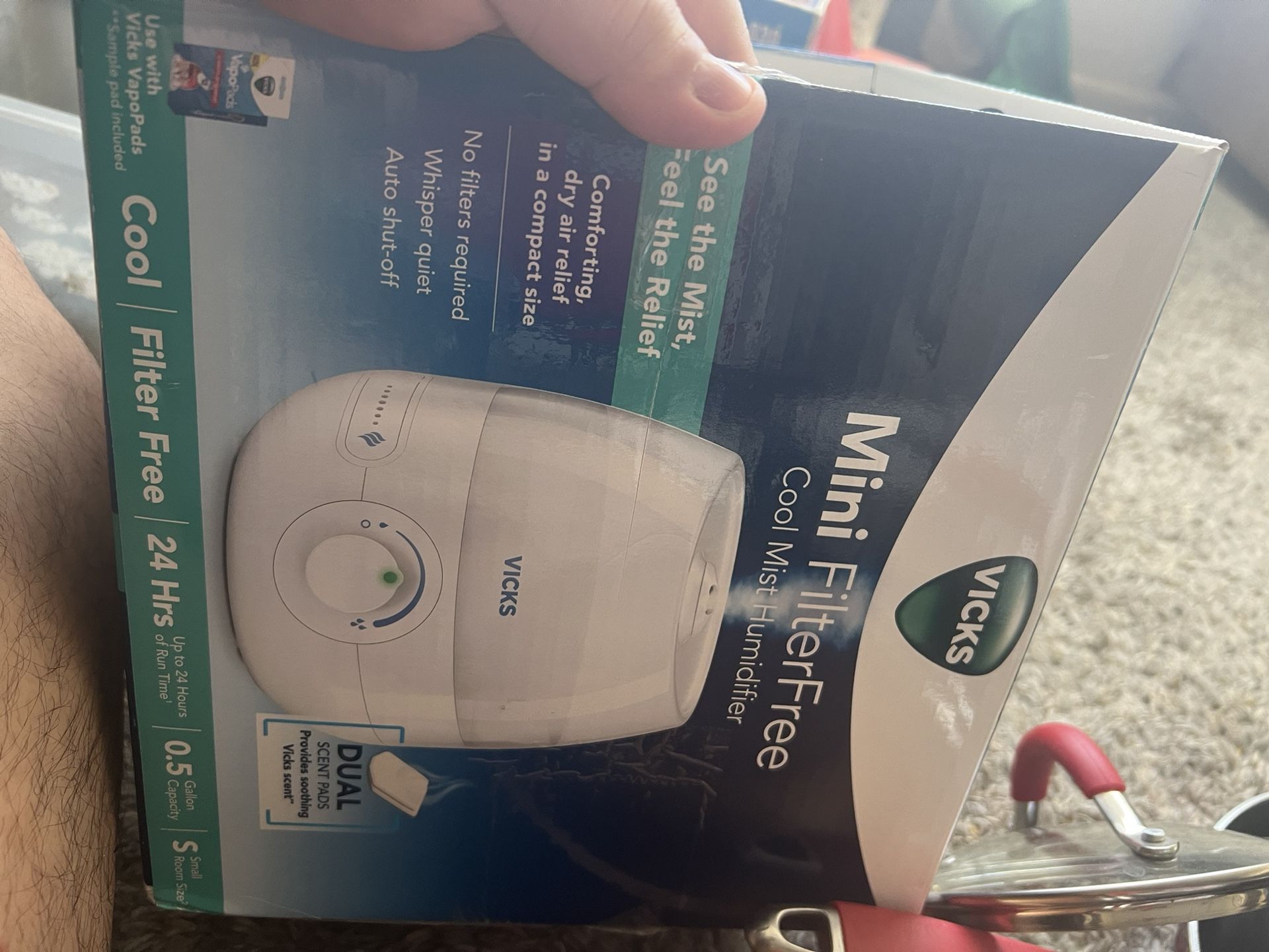 VICKS HUMIDIFIER