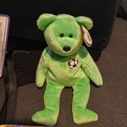 Kicks ....beenie. Baby $1000