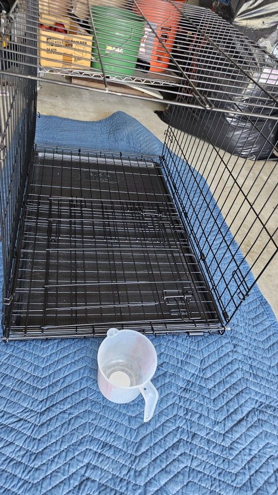 Large Dog Crate Like New