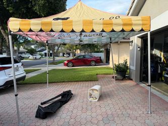 High professional grade construction pop up tent.