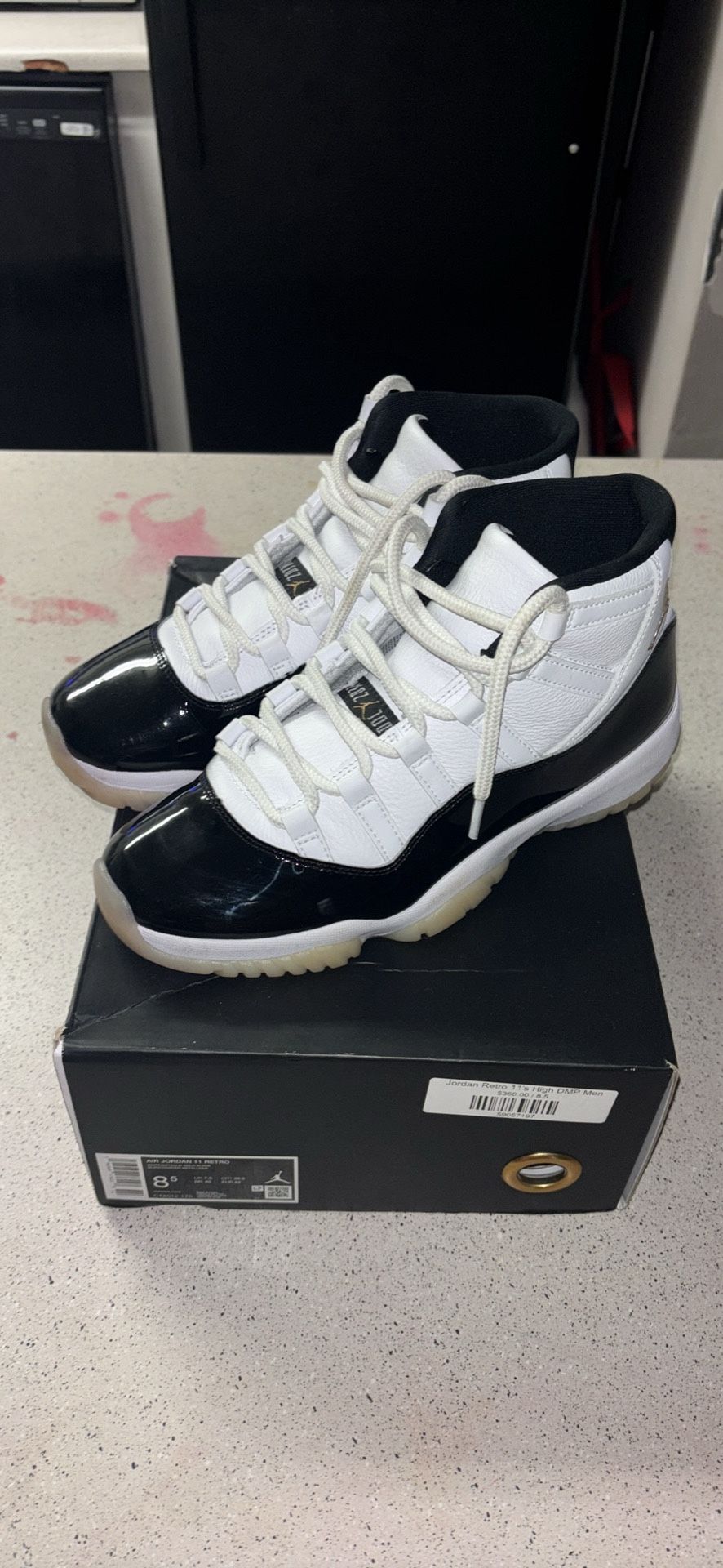 JORDAN 11’s size 8.5 men’s