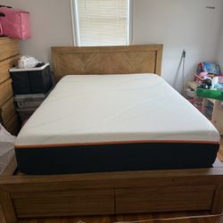 Bed Room Set For Sale 