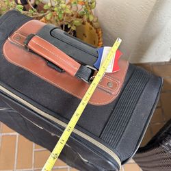 American Tourister Large Rolling Suitcase