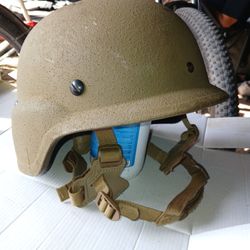Vintage USMC ACH Helmet