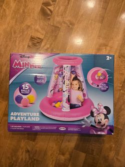 Minnie Adventure playland NEW