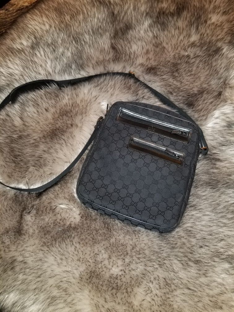 Gucci Crossbody/Messenger Bag