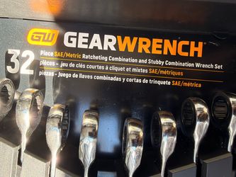 Gear wrench