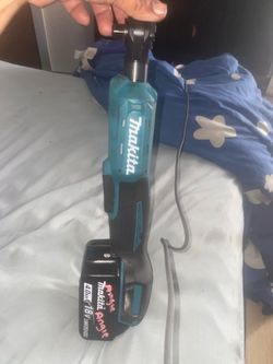 Ratcheting tool