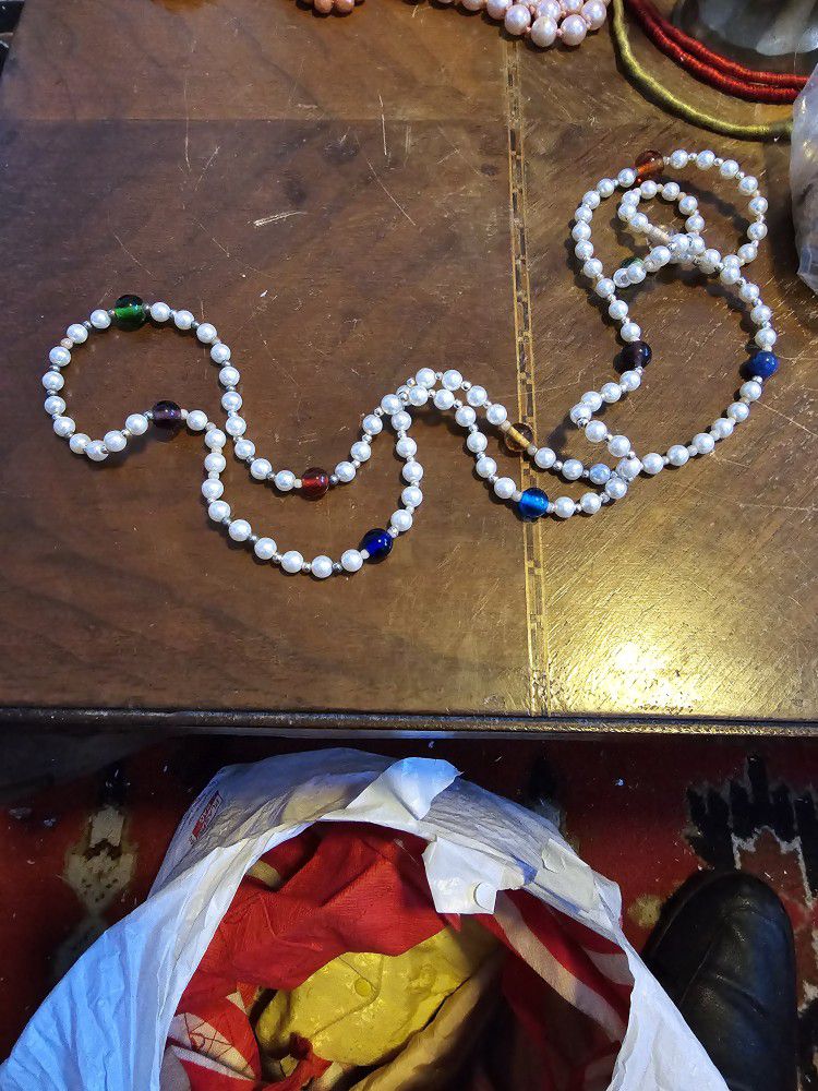Pearls With Colored Beads