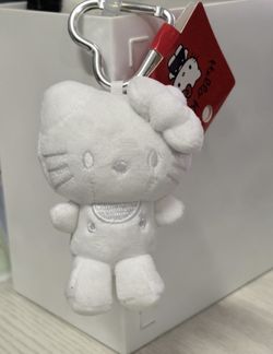 Hello Kitty Plush Keychain 