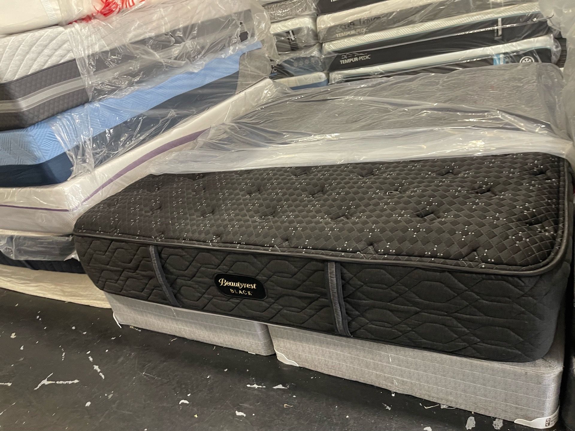 King mattress beautyres 🦖