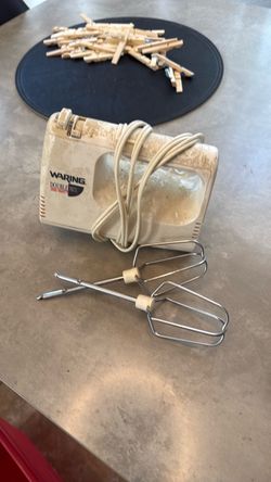 Electric  mixer in working condition for free.