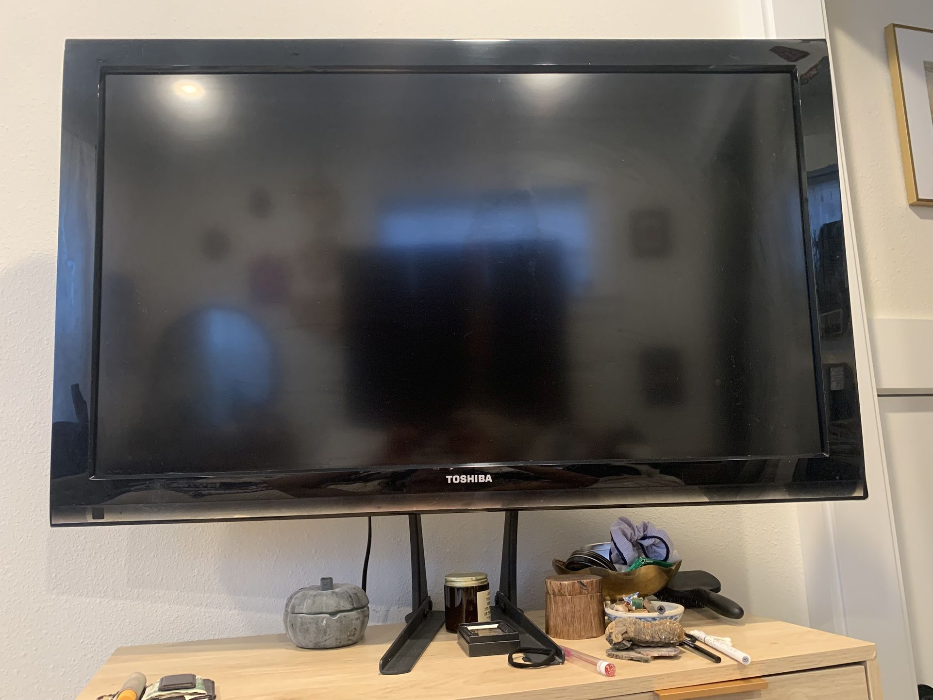 Toshiba Television - 40 inches