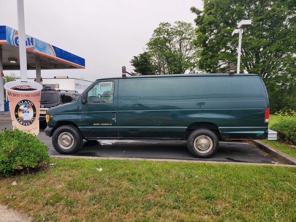 2000 Ford Econoline Cargo