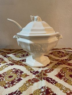 Vintage Grape Tureen & Lid / Ladle . From California