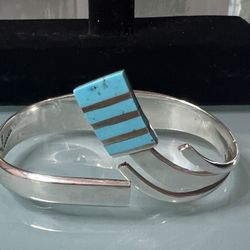 “Rare” Navajo 1.73 OUNCES Ladies Sterling Silver Blue Turquoise Cuff Bracelet “W@W”