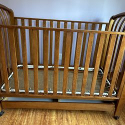 Bellini Italian Beachwood Crib  Originally $900