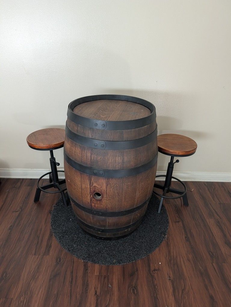 Wine Barrel W/ Bar Stools (Rustic Color)