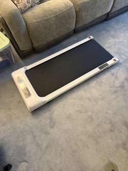 Walking Pad w/ Remote