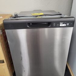 Discounted New open box GE 24" Built-in, Tall Tub, Stainless Steel Dishwasher!