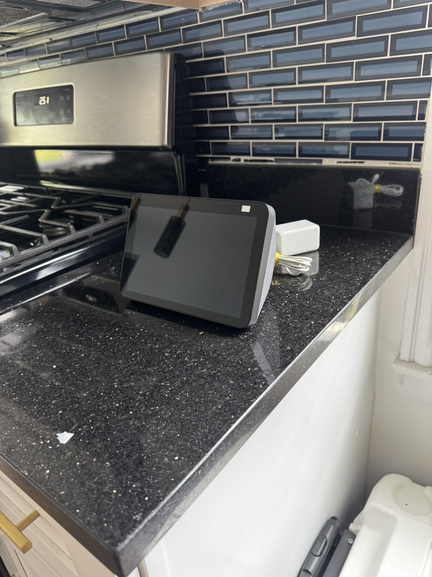 Echo Show 8