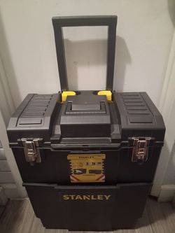 Stanley rolling tool box