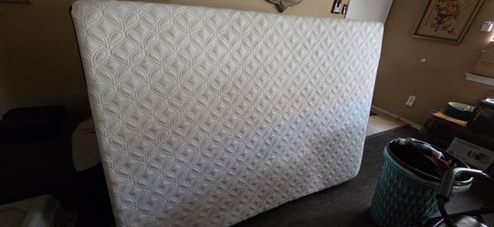 Full size mattress