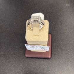 Ladies Ring