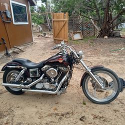 1995 Harley Davidson Dyna Wide Glide  1340 cc V-twin