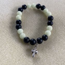 Bracelet Handcrafted Frosted Black Beads And Glow In The Dark
