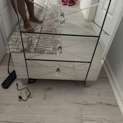 Mirror Night stand silver