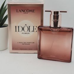 Lancôme
 
Idôle Power Eau De Parfum Intense

.8 fl 