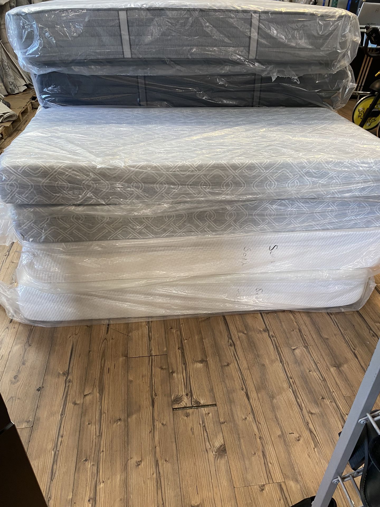 Tuft & Needle - Twin Mattress