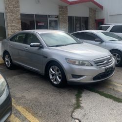 2011 Ford Taurus