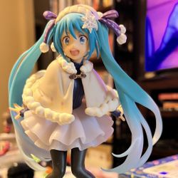 Taito Hatsune Miku Figurine - Winter