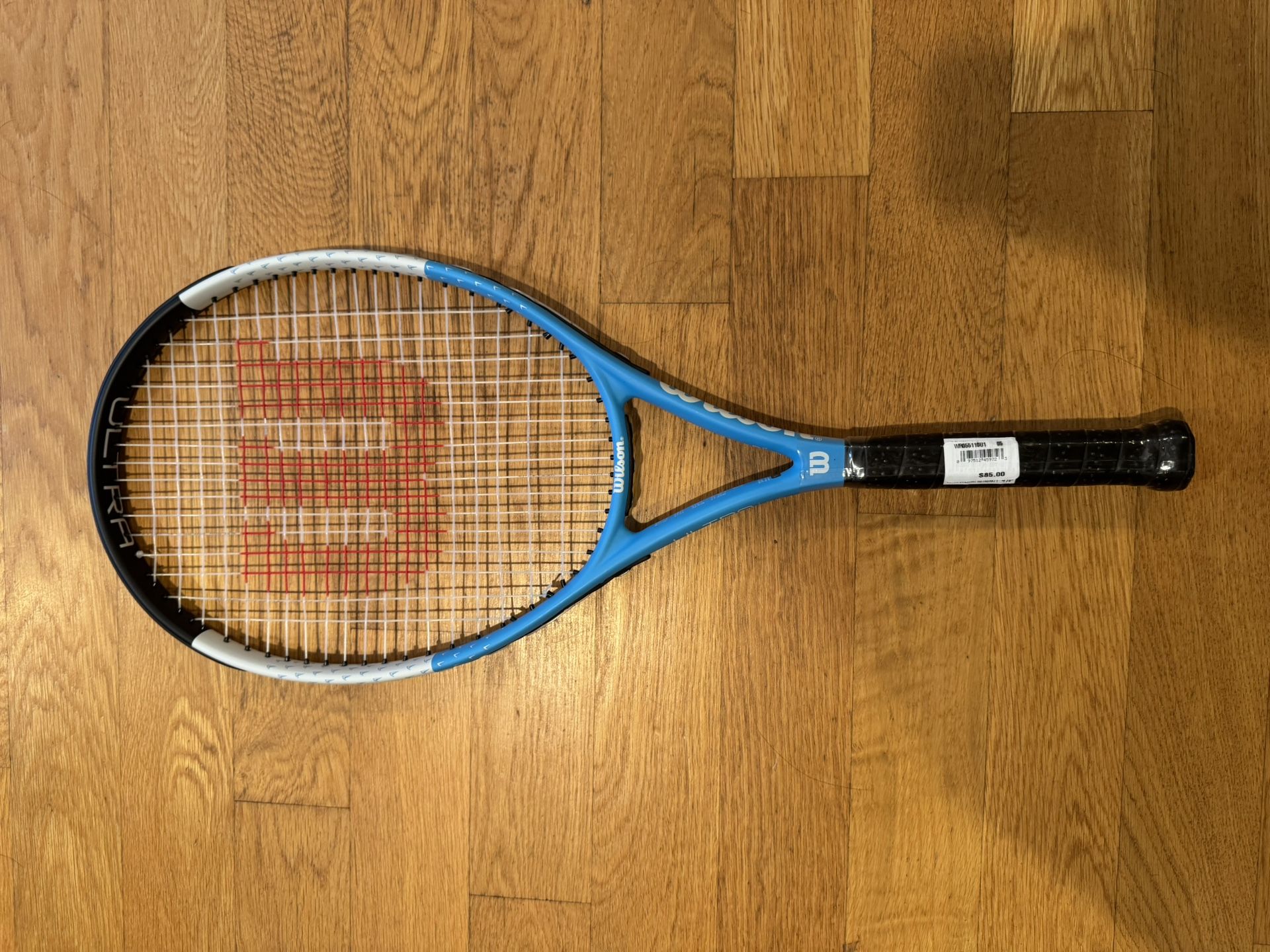 Tennis racquet / tennis racket