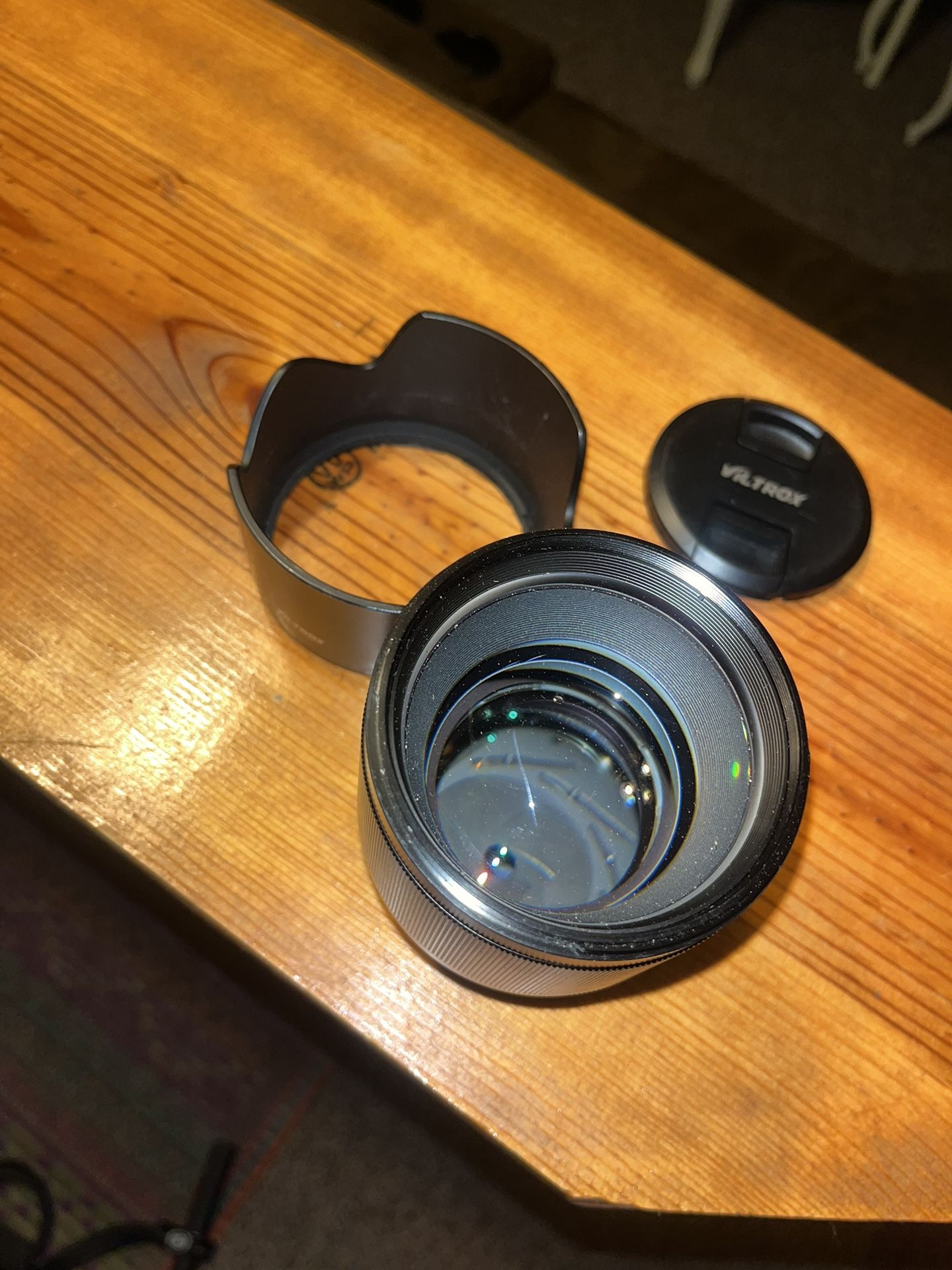 Viltrox 85 mm FE 1.8 Lens