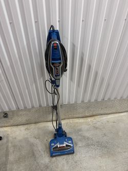 Used Shark Vacuum $65 . Pick up in Elizabeth nj